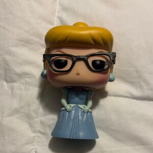 Funko Pop Disney Princess x Hot Topic Cinderella with glasses (no box)